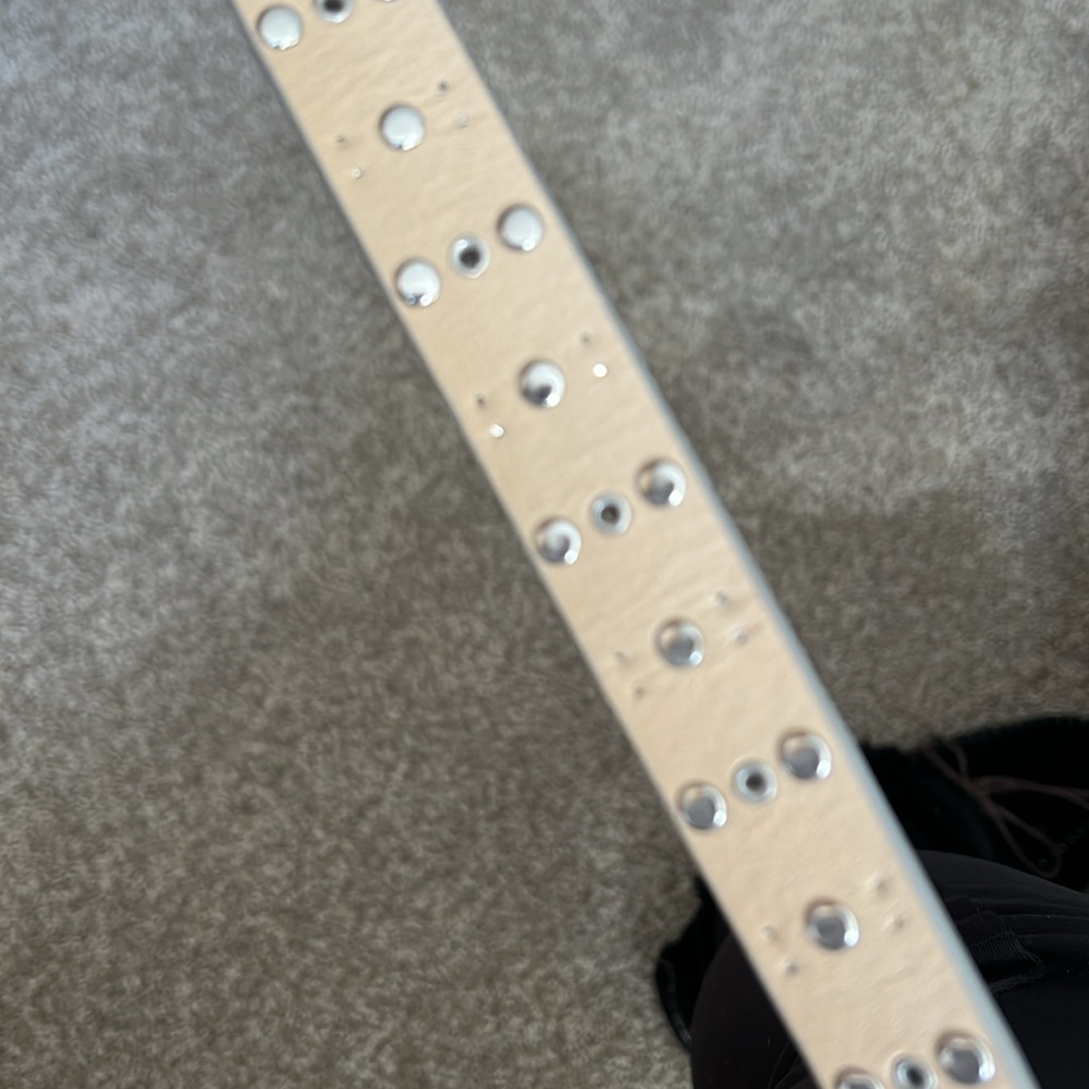 White House Black Market silver crystal studded belt - Picture 4 of 4